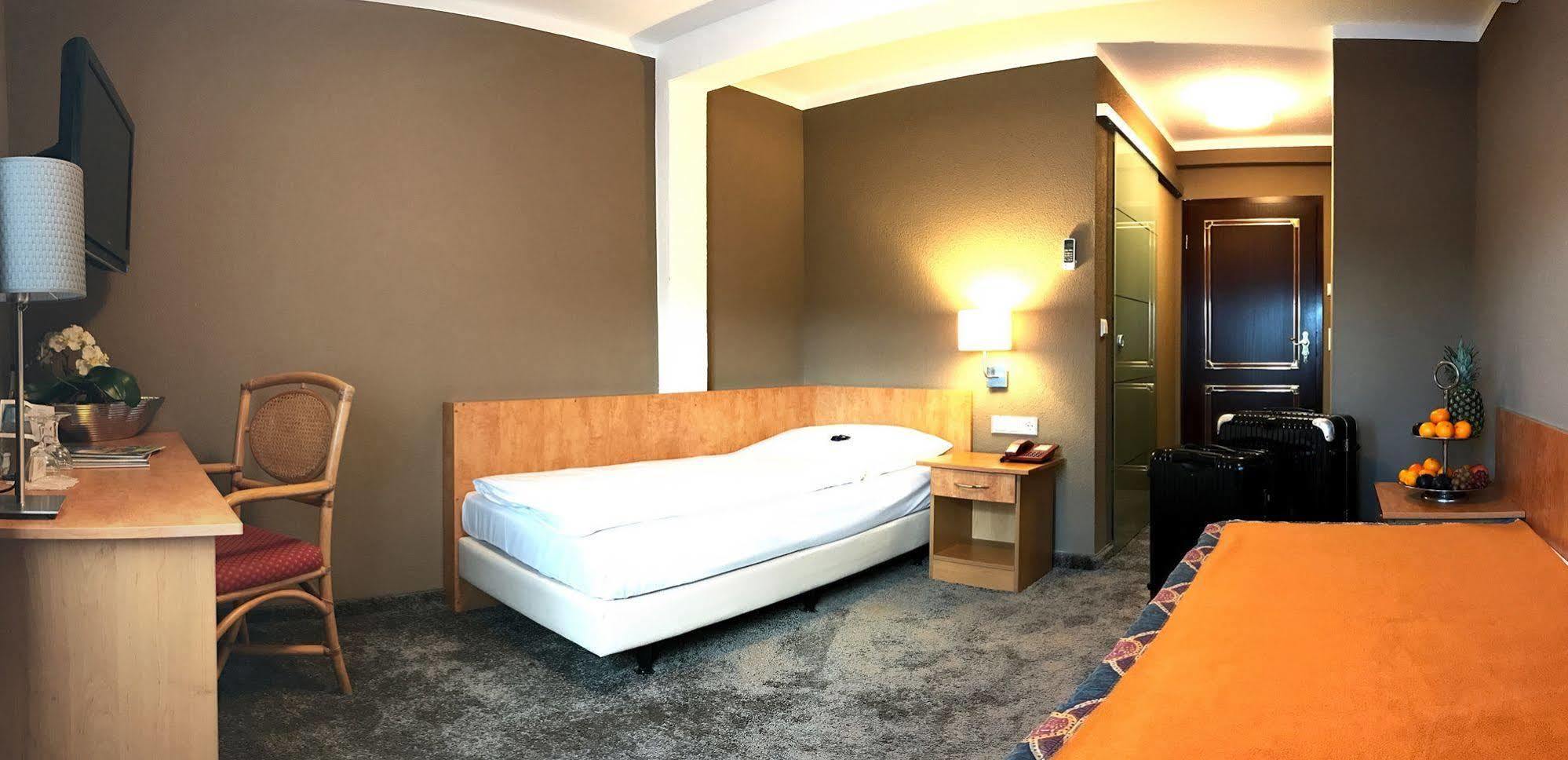 Boutiquehotel Goldhahn Bio Sport & Wellness Aalen Eksteriør bilde